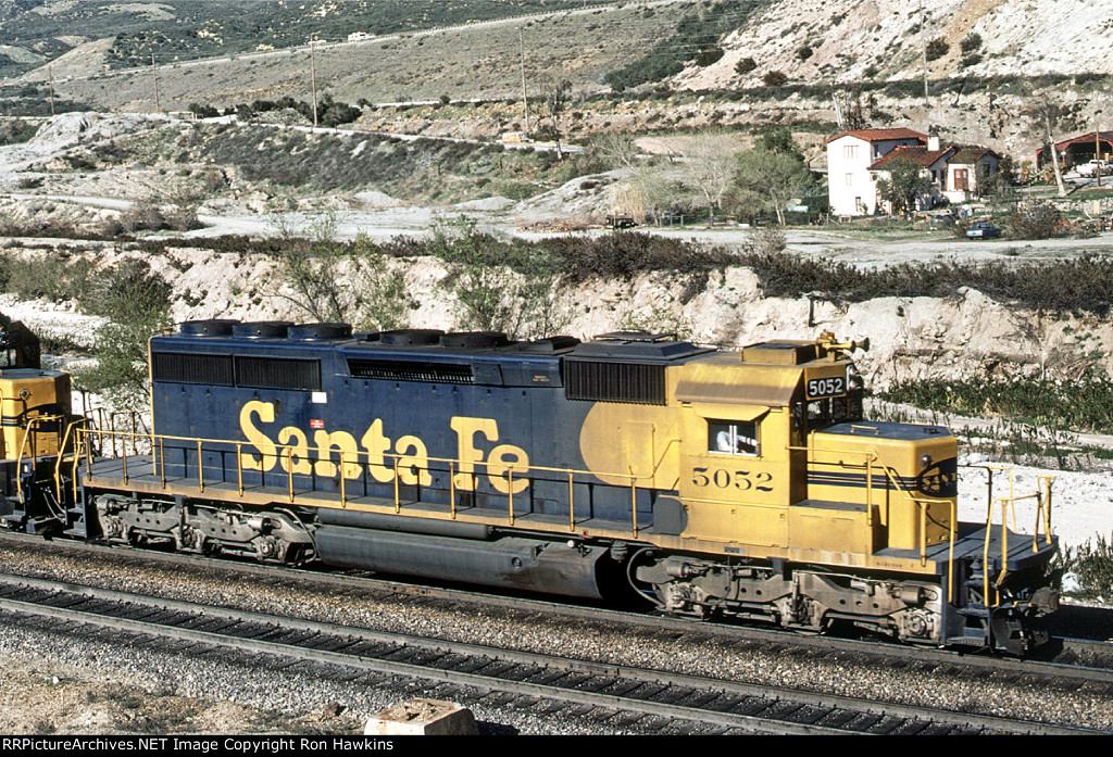 ATSF 5052 (REPOST)